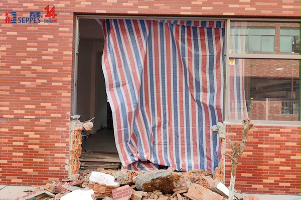 快速门安装前 快速门安装前